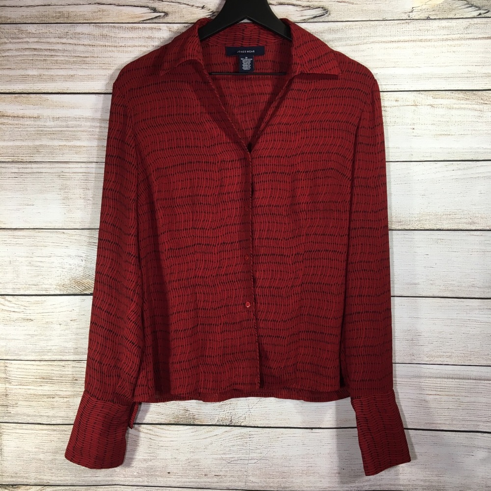 Jones Wear Long Sleeve Button Up V-Neck Blouse